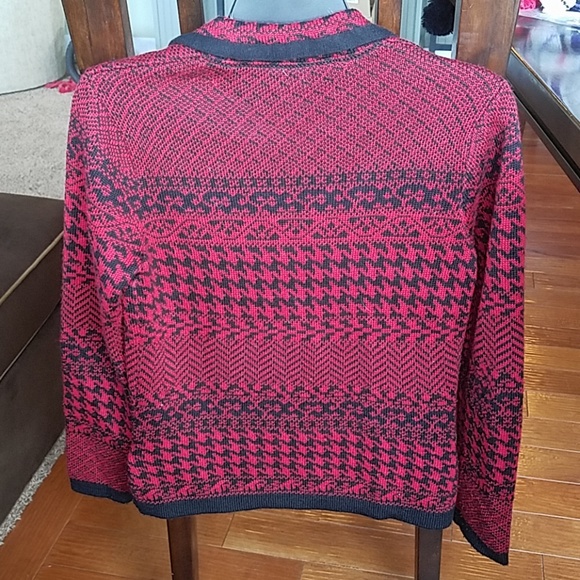 Sweater - Picture 3 of 5